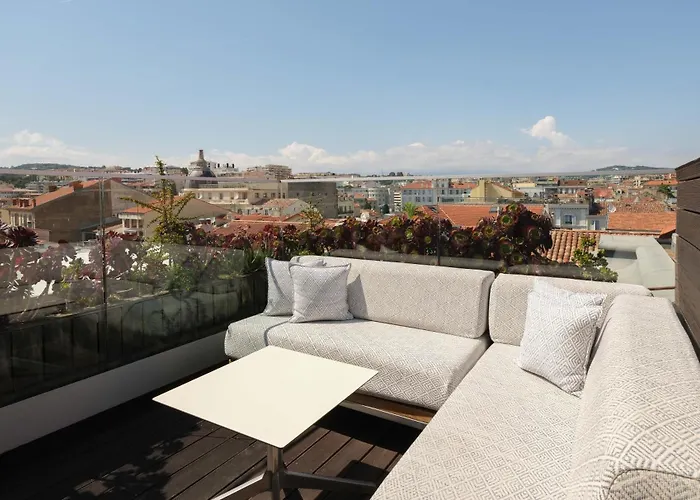 Five Seas By Inwood Hotels